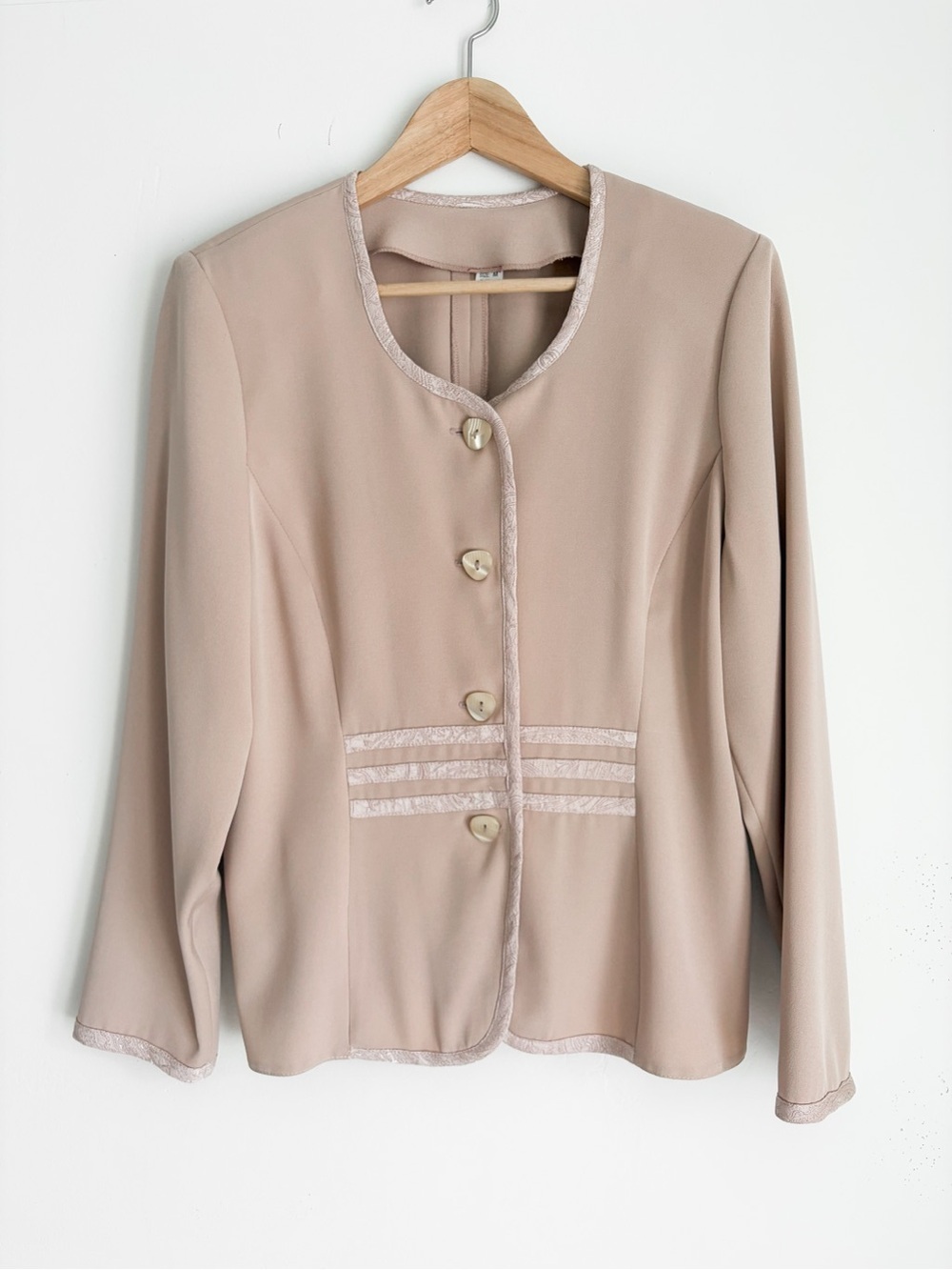 Handcrafted Vintage AGMIR Blush Pink Blazer - Size M, Made in Europe - Picture 1 of 10